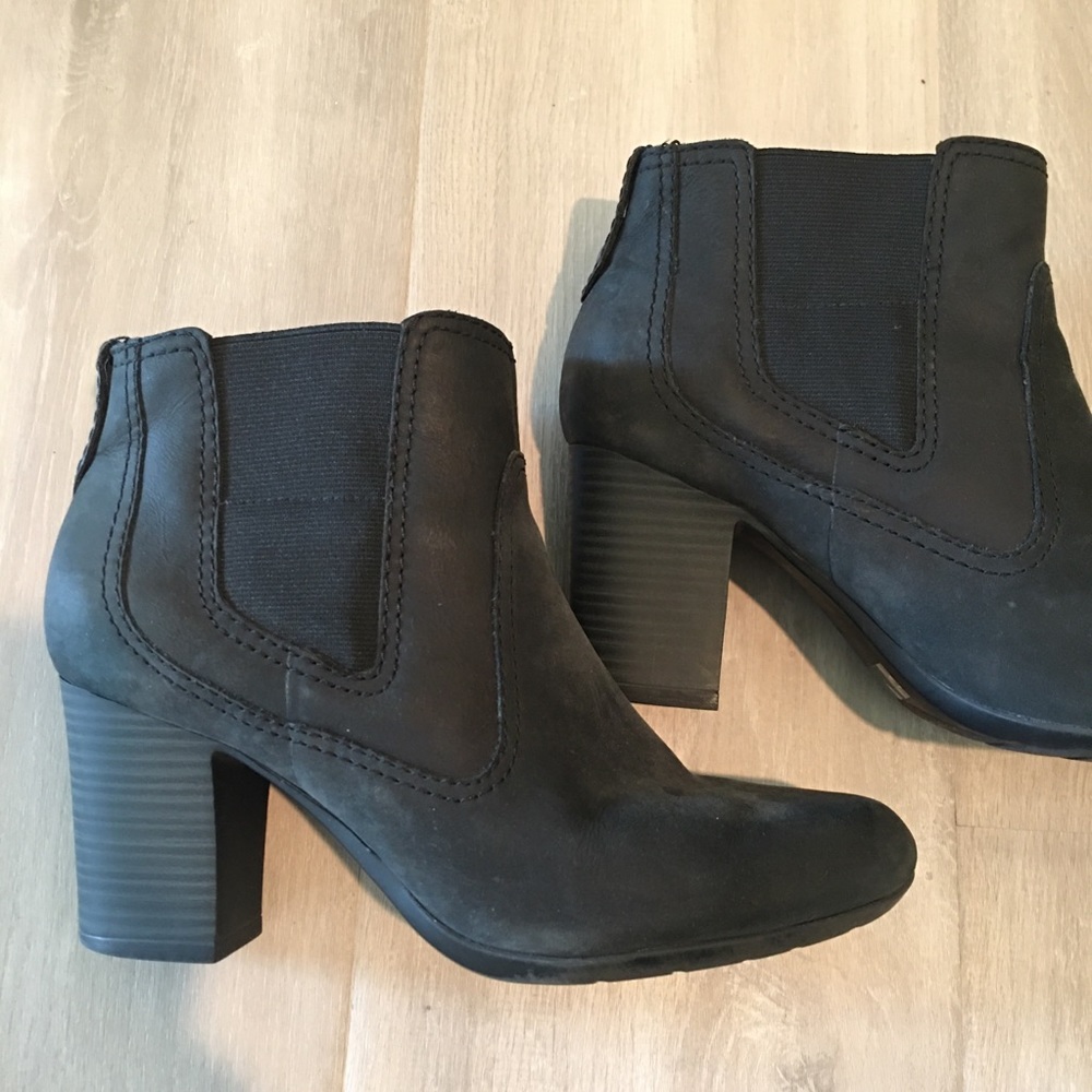 Clarks women's charcoal black ankle boots - 7 1/2